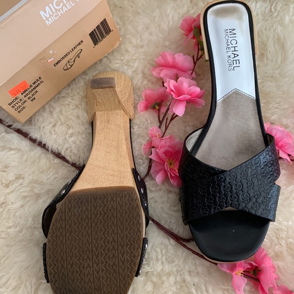 MICHAEL KORS WOODEN HEELS - Picture 11 of 13